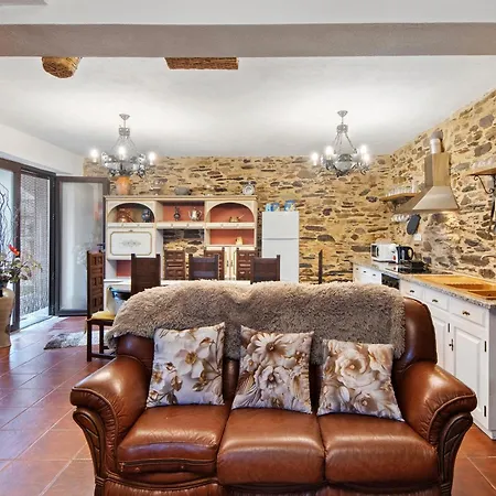 T5 Com Piscina Casa Da Chica Nyaraló *