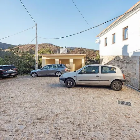 Casa de Férias T5 Com Piscina Casa Da Chica *