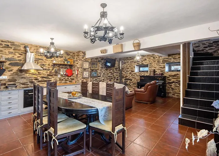 T5 Com Piscina Casa Da Chica Hébergement de vacances