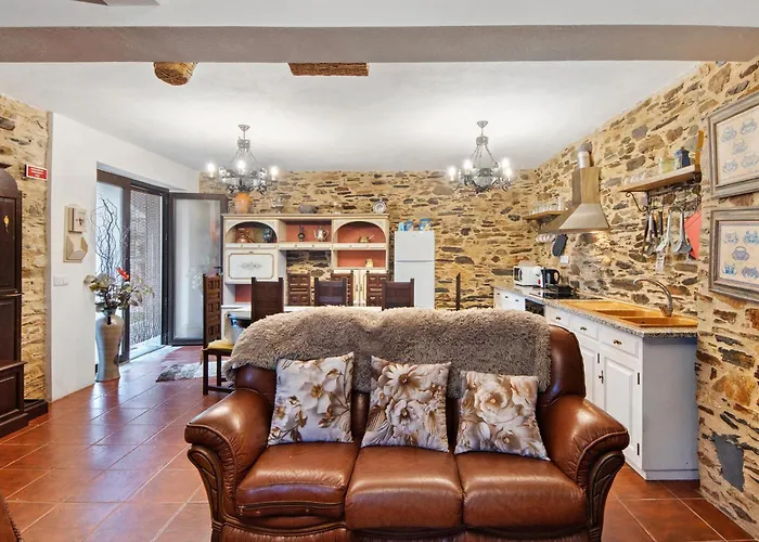 T5 Com Piscina Casa Da Chica Hébergement de vacances *