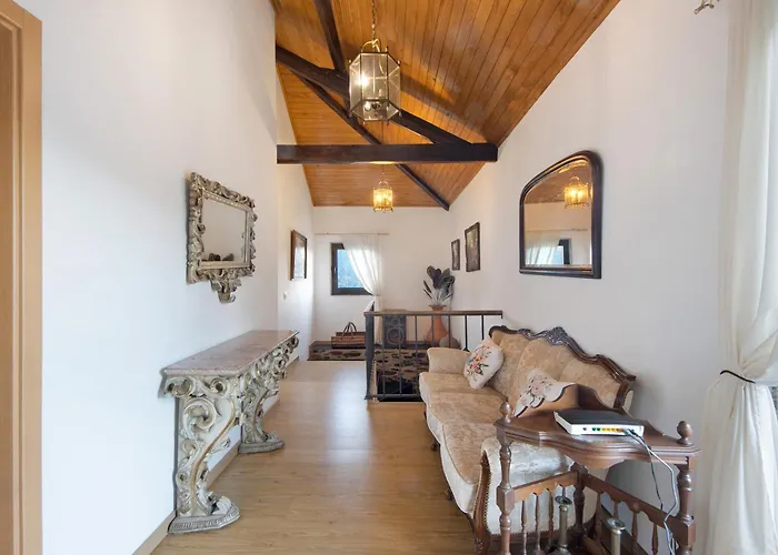 T5 Com Piscina Casa Da Chica Espiunca