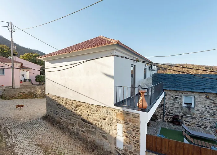 Hébergement de vacances T5 Com Piscina Casa Da Chica