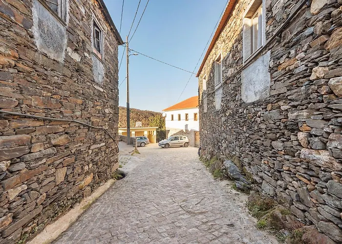 T5 Com Piscina Casa Da Chica Hébergement de vacances *